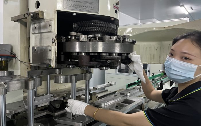 Tinplate Applications and Defects in Container Manufacturing Processes
